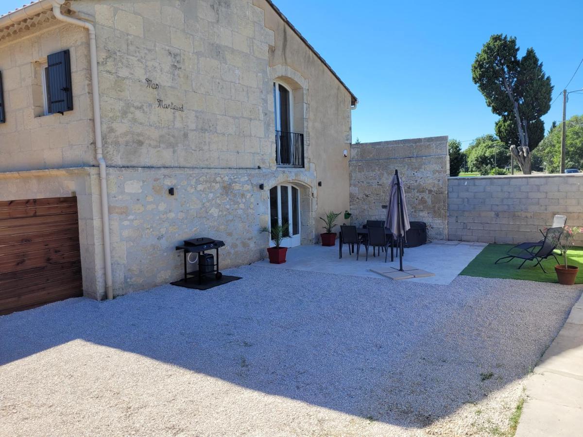 Appartement Dans Mas Provencal Arles Exterior foto